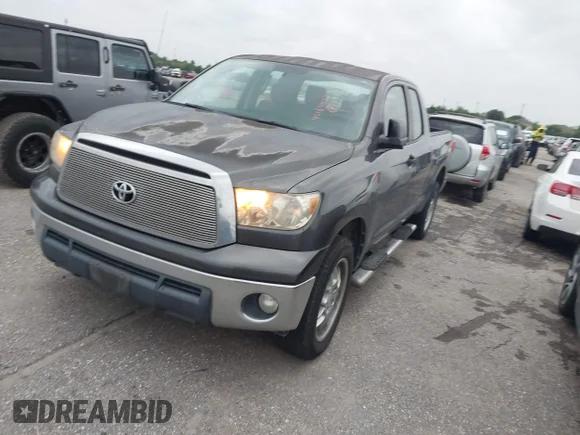 ✅ 2011 Toyota Tundra • VIN: 5TFRM5F15BX034020 • Lot: 45184452. Wystawiony na IAAI z przebiegiem 145 606 mil. Bezpłatny archiwum sprzedaży aukcyjnych z USA i szczegółowy raport historii pojazdu na DreamBid. Zdjęcie 2.