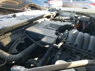 ✅ 2014 Chevrolet Silverado 1500 LT • VIN: 3GCUKREC9EG282645 • Lot: 43427094. Listed on IAAI with 166,075 mi. Free auction sales archive from the USA and detailed vehicle history report at DreamBid. Image 19.