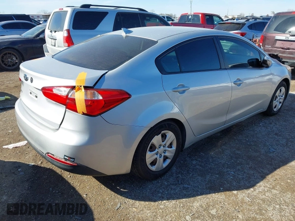 ✅ 2016 Kia Forte LX • VIN: KNAFK4A60G5520207 • Lot: 44283964. Wystawiony na IAAI z przebiegiem 134 204 mil. Bezpłatny archiwum sprzedaży aukcyjnych z USA i szczegółowy raport historii pojazdu na DreamBid. Zdjęcie 4.