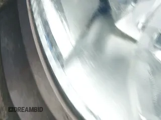 ✅ 2013 Mercedes-Benz C 300 Sport • VIN: WDDGF8AB1DR252908 • Lot: 41853240. Wystawiony na IAAI z przebiegiem 19 617 mil. Bezpłatny archiwum sprzedaży aukcyjnych z USA i szczegółowy raport historii pojazdu na DreamBid. Zdjęcie 19.