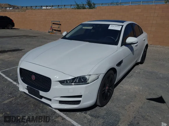 ✅ 2017 Jaguar XE 25t Prestige • VIN: SAJAE4BG0HA965648 • Лот: 41479431. Опубліковано раніше на IAAI з пробігом 34 389 миль. Безкоштовний доступ до архіву аукціонних продажів зі США та докладний звіт про історію автомобіля на DreamBid. Зображення 2.