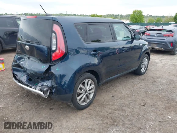 ✅ 2018 Kia Soul + • VIN: KNDJP3A57J7611194 • Lot: 44985901. Wystawiony na IAAI z przebiegiem 67 014 mil. Bezpłatny archiwum sprzedaży aukcyjnych z USA i szczegółowy raport historii pojazdu na DreamBid. Zdjęcie 4.