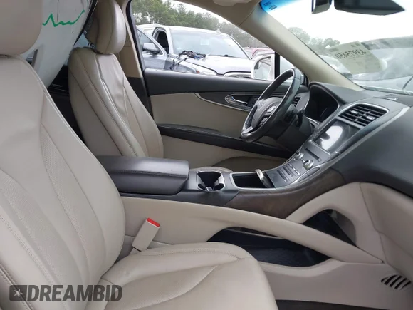 ✅ 2017 Lincoln MKX Select • VIN: 2LMPJ6KR5HBL29670 • Lot: 43975450. Listed on IAAI with 125,000 mi. Free auction sales archive from the USA and detailed vehicle history report at DreamBid. Image 5.