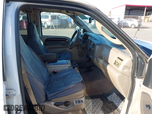 ✅ 2003 Ford Excursion • VIN: 1FMNU44SX3EA91794 • Лот: 42533962. Опубліковано раніше на IAAI з пробігом 139 785 миль. Безкоштовний доступ до архіву аукціонних продажів зі США та докладний звіт про історію автомобіля на DreamBid. Зображення 5.