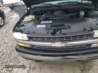 ✅ 2004 Chevrolet Suburban LT • VIN: 1GNFK16Z04J152285 • Lot: 83784154. Wystawiony na Copart z przebiegiem 171 232 mil. Bezpłatny archiwum sprzedaży aukcyjnych z USA i szczegółowy raport historii pojazdu na DreamBid. Zdjęcie 16.