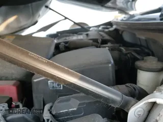 ✅ 2016 Toyota Camry LE • VIN: 4T4BF1FK4GR536315 • Lot: 43561791. Wystawiony na IAAI z przebiegiem 157 663 mil. Bezpłatny archiwum sprzedaży aukcyjnych z USA i szczegółowy raport historii pojazdu na DreamBid. Zdjęcie 19.