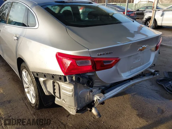 ✅ 2018 Chevrolet Malibu LT • VIN: 1G1ZD5ST6JF270387 • Lot: 43995347. Wystawiony na IAAI z przebiegiem 77 609 mil. Bezpłatny archiwum sprzedaży aukcyjnych z USA i szczegółowy raport historii pojazdu na DreamBid. Zdjęcie 6.