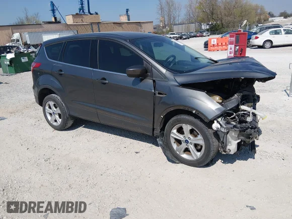 ✅ 2015 Ford Escape SE • VIN: 1FMCU0GX1FUB74340 • Lot: 44711070. Wystawiony na IAAI z przebiegiem 181 342 mil. Bezpłatny archiwum sprzedaży aukcyjnych z USA i szczegółowy raport historii pojazdu na DreamBid. Zdjęcie 1.