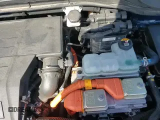 ✅ 2019 Kia Niro EX • VIN: KNDCE3LC3K5223709 • Лот: 84816175. Опубликован ранее на Copart с пробегом 57 991 миль. Бесплатный доступ к архиву аукционных продаж из США и подробный отчёт об истории автомобиля на DreamBid. Изображение 13.