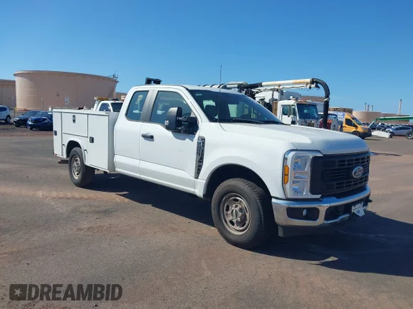 ✅ 2024 Ford F-250 • VIN: 1FD7X2AAXRED36974 • Lot: 43771681. Listed on IAAI with 3,381 mi. Free auction sales archive from the USA and detailed vehicle history report at DreamBid. Image 1.