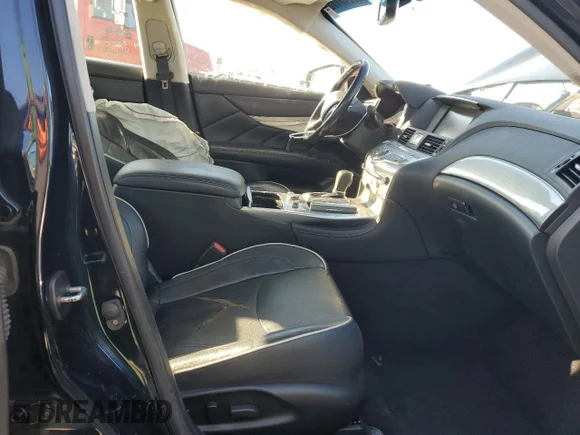 ✅ 2017 Infiniti Q70 3.7 • VIN: JN1BY1PPXHM170013 • Lot: 89217175. Wystawiony na Copart z przebiegiem 150 423 mil. Bezpłatny archiwum sprzedaży aukcyjnych z USA i szczegółowy raport historii pojazdu na DreamBid. Zdjęcie 7.