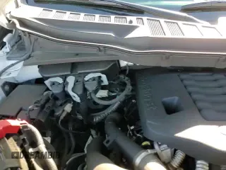 ✅ 2023 Ford F-150 XL • VIN: 1FTEW1C86PKE14796 • Lot: 71931165. Wystawiony na Copart z przebiegiem 74 400 mil. Bezpłatny archiwum sprzedaży aukcyjnych z USA i szczegółowy raport historii pojazdu na DreamBid. Zdjęcie 15.