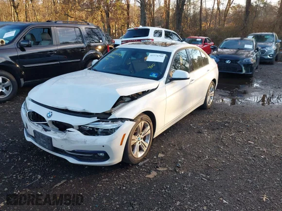 ✅ 2016 BMW 3 Series 328i xDrive • VIN: WBA8E3C50GK502953 • Lot: 43774799. Wystawiony na IAAI z przebiegiem 115 134 mil. Bezpłatny archiwum sprzedaży aukcyjnych z USA i szczegółowy raport historii pojazdu na DreamBid. Zdjęcie 2.