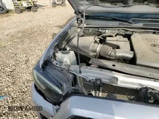 ✅ 2019 Toyota Tacoma SR5 • VIN: 3TMAZ5CN7KM097910 • Lot: 84942275. Wystawiony na Copart z przebiegiem 71 241 mil. Bezpłatny archiwum sprzedaży aukcyjnych z USA i szczegółowy raport historii pojazdu na DreamBid. Zdjęcie 13.