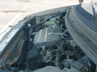 ✅ 1995 Ford Windstar GL • VIN: 2FMDA5148SBD52480 • Lot: 42593715. Wystawiony na IAAI z przebiegiem 984 167 mil. Bezpłatny archiwum sprzedaży aukcyjnych z USA i szczegółowy raport historii pojazdu na DreamBid. Zdjęcie 12.