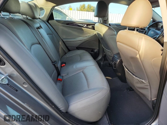 ✅ 2014 Hyundai Sonata Limited • VIN: 5NPEC4AC6EH841375 • Lot: 73607305. Wystawiony na Copart z przebiegiem 182 345 mil. Bezpłatny archiwum sprzedaży aukcyjnych z USA i szczegółowy raport historii pojazdu na DreamBid. Zdjęcie 10.