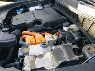 ✅ 2025 Kia Niro LX • VIN: KNDCP3LE3S5254969 • Lot: 43751826. Listed on IAAI with 2,060 mi. Free auction sales archive from the USA and detailed vehicle history report at DreamBid. Image 19.