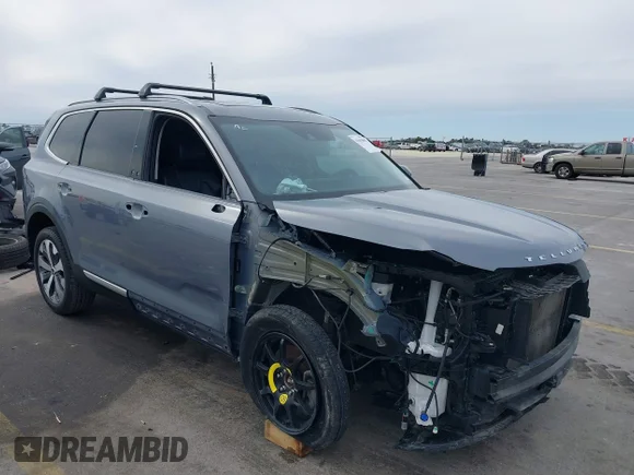 ✅ 2020 Kia Telluride S • VIN: 5XYP64HC9LG016294 • Lot: 41691851. Listed on IAAI with 104,723 mi. Free auction sales archive from the USA and detailed vehicle history report at DreamBid. Image 1.