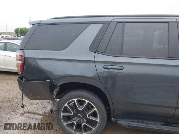✅ 2021 Chevrolet Tahoe RST • VIN: 1GNSCRKD0MR216623 • Lot: 41896636. Wystawiony na IAAI z przebiegiem 104 133 mil. Bezpłatny archiwum sprzedaży aukcyjnych z USA i szczegółowy raport historii pojazdu na DreamBid. Zdjęcie 4.