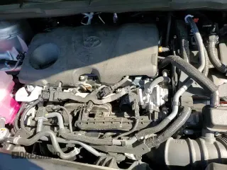 ✅ 2025 Toyota Sienna XLE • VIN: 5TDYRKEC2SS237466 • Lot: 92003325. Listed on Copart with 18,999 mi. Free auction sales archive from the USA and detailed vehicle history report at DreamBid. Image 14.