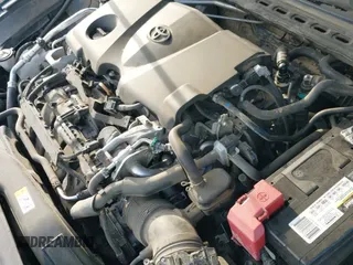 ✅ 2018 Toyota Camry SE • VIN: 4T1B11HK7JU655246 • Лот: 43574223. Опубликован ранее на IAAI с пробегом 172 129 миль. Бесплатный доступ к архиву аукционных продаж из США и подробный отчёт об истории автомобиля на DreamBid. Изображение 24.