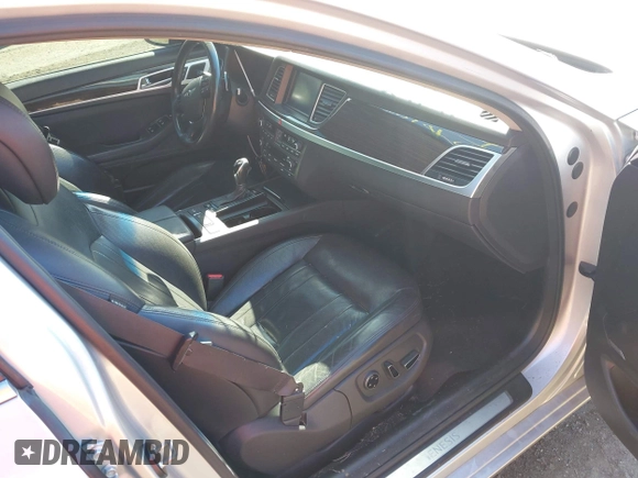 ✅ 2017 Genesis G80 3.8L • VIN: KMHGN4JE2HU188389 • Lot: 43431083. Wystawiony na IAAI z przebiegiem 158 354 mil. Bezpłatny archiwum sprzedaży aukcyjnych z USA i szczegółowy raport historii pojazdu na DreamBid. Zdjęcie 5.
