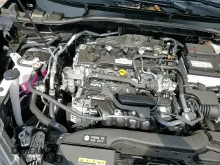 ✅ 2025 Toyota Corolla Cross LE • VIN: 7MUBAABGXSV122750 • Лот: 63045975. Опубликован ранее на Copart с пробегом 1 962 миль. Бесплатный доступ к архиву аукционных продаж из США и подробный отчёт об истории автомобиля на DreamBid. Изображение 13.