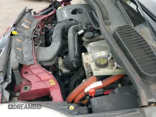 ✅ 2013 Ford C-Max SE • VIN: 1FADP5AU2DL529326 • Lot: 42651649. Wystawiony na IAAI z przebiegiem 150 042 mil. Bezpłatny archiwum sprzedaży aukcyjnych z USA i szczegółowy raport historii pojazdu na DreamBid. Zdjęcie 19.