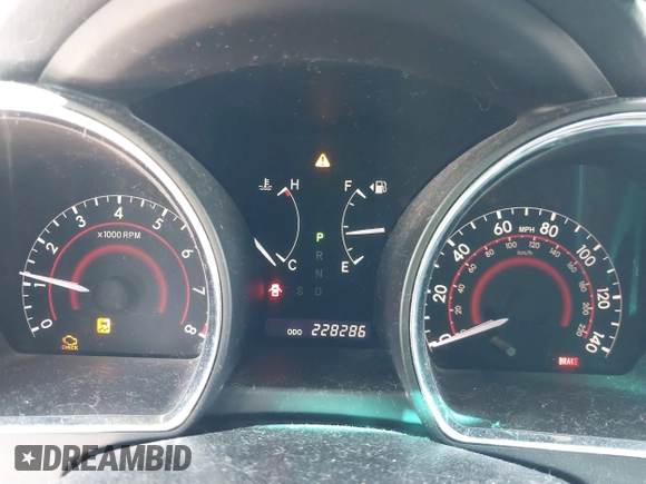 ✅ 2011 Toyota Highlander • VIN: 5TDZK3EH6BS045879 • Lot: 42608656. Wystawiony na IAAI z przebiegiem 228 286 mil. Bezpłatny archiwum sprzedaży aukcyjnych z USA i szczegółowy raport historii pojazdu na DreamBid. Zdjęcie 7.