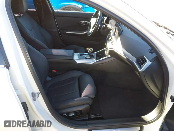 ✅ 2020 BMW 3 Series 330i • VIN: 3MW5R1J02L8B37884 • Лот: 43546050. Опубліковано раніше на IAAI з пробігом 51 230 миль. Безкоштовний доступ до архіву аукціонних продажів зі США та докладний звіт про історію автомобіля на DreamBid. Зображення 5.