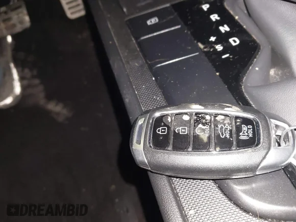 ✅ 2023 Hyundai Elantra N Line • VIN: KMHLR4AF8PU522824 • Lot: 44631087. Wystawiony na IAAI z przebiegiem 18 724 mil. Bezpłatny archiwum sprzedaży aukcyjnych z USA i szczegółowy raport historii pojazdu na DreamBid. Zdjęcie 11.