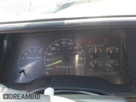 ✅ 1998 Chevrolet Silverado 1500 • VIN: 2GCEC19R4W1194906 • Lot: 42322932. Wystawiony na IAAI z przebiegiem 437 823 mil. Bezpłatny archiwum sprzedaży aukcyjnych z USA i szczegółowy raport historii pojazdu na DreamBid. Zdjęcie 7.