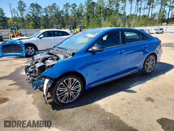 ✅ 2023 Kia Forte GT • VIN: 3KPF44AC5PE676668 • Лот: 47207976. Опубликован ранее на Copart с пробегом 10 817 миль. Бесплатный доступ к архиву аукционных продаж из США и подробный отчёт об истории автомобиля на DreamBid. Изображение 1.