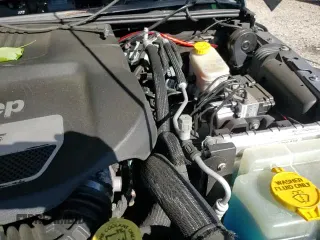 ✅ 2017 Jeep Wrangler Unlimited Sport • VIN: 1C4BJWDG7HL638501 • Lot: 87277935. Listed on Copart with 100,054 mi. Free auction sales archive from the USA and detailed vehicle history report at DreamBid. Image 15.