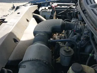 ✅ 2005 Ford F-150 STX • VIN: 1FTRX12W25NA93091 • Lot: 42806917. Listed on IAAI with 190,146 mi. Free auction sales archive from the USA and detailed vehicle history report at DreamBid. Image 19.