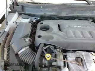 ✅ 2019 Jeep Cherokee Overland • VIN: 1C4PJMJN8KD174035 • Lot: 47201365. Listed on Copart with 113,625 mi. Free auction sales archive from the USA and detailed vehicle history report at DreamBid. Image 17.