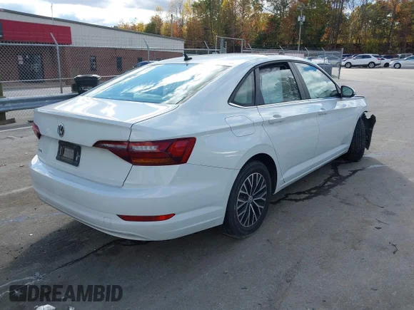 ✅ 2019 Volkswagen Jetta S • VIN: 3VWCB7BU0KM177693 • Lot: 43525859. Wystawiony na IAAI z przebiegiem 88 448 mil. Bezpłatny archiwum sprzedaży aukcyjnych z USA i szczegółowy raport historii pojazdu na DreamBid. Zdjęcie 4.