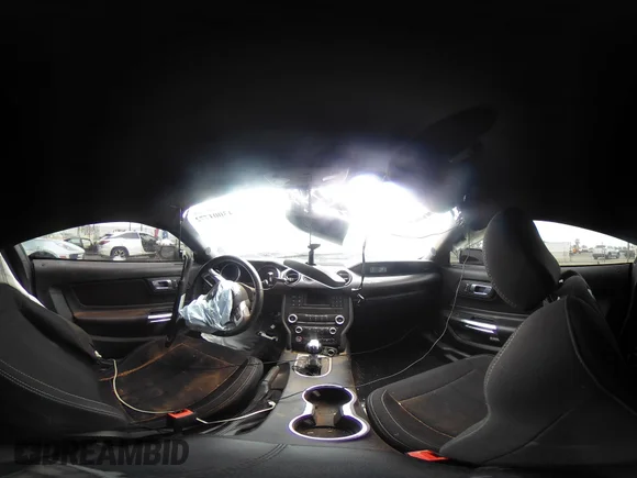 ✅ 2022 Ford Mustang EcoBoost • VIN: 1FA6P8TD0N5108928 • Lot: 43001772. Wystawiony na IAAI z przebiegiem 20 536 mil. Bezpłatny archiwum sprzedaży aukcyjnych z USA i szczegółowy raport historii pojazdu na DreamBid. Zdjęcie 17.