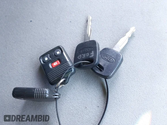 ✅ 2003 Ford F-150 XL • VIN: 2FTRX18L73CA44968 • Лот: 44911396. Опубліковано раніше на IAAI з пробігом 126 322 миль. Безкоштовний доступ до архіву аукціонних продажів зі США та докладний звіт про історію автомобіля на DreamBid. Зображення 11.