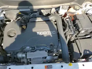 ✅ 2020 Chevrolet Equinox LT • VIN: 3GNAXKEV7LS731643 • Lot: 86977225. Wystawiony na Copart z przebiegiem 61 103 mil. Bezpłatny archiwum sprzedaży aukcyjnych z USA i szczegółowy raport historii pojazdu na DreamBid. Zdjęcie 17.