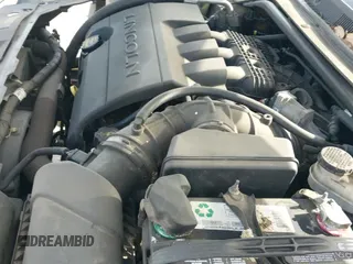 ✅ 2010 Lincoln MKS • VIN: 1LNHL9DR2AG608551 • Lot: 42629488. Wystawiony na IAAI z przebiegiem 178 735 mil. Bezpłatny archiwum sprzedaży aukcyjnych z USA i szczegółowy raport historii pojazdu na DreamBid. Zdjęcie 19.