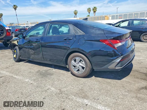 ✅ 2024 Hyundai Elantra SE • VIN: KMHLL4DG3RU660215 • Lot: 47137886. Wystawiony na Copart z przebiegiem 32 596 mil. Bezpłatny archiwum sprzedaży aukcyjnych z USA i szczegółowy raport historii pojazdu na DreamBid. Zdjęcie 2.