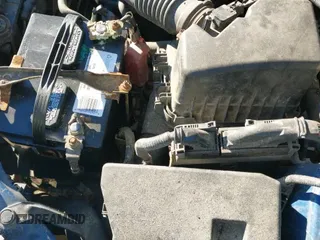 ✅ 2009 Toyota Matrix • VIN: 2T1KU40E29C153370 • Лот: 43745353. Опубликован ранее на IAAI с пробегом 212 163 миль. Бесплатный доступ к архиву аукционных продаж из США и подробный отчёт об истории автомобиля на DreamBid. Изображение 12.