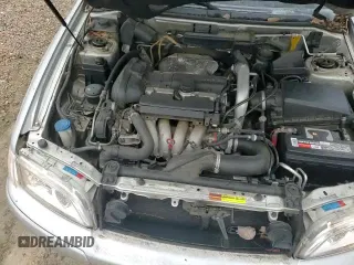 ✅ 2004 Volvo S40 • VIN: YV1VS27574F041235 • Lot: 80369524. Listed on Copart with 95,685 mi. Free auction sales archive from the USA and detailed vehicle history report at DreamBid. Image 13.