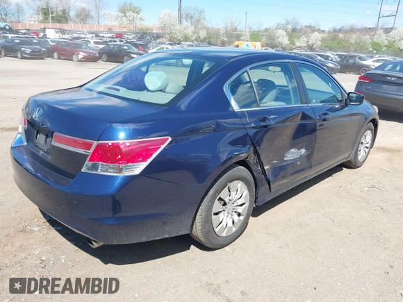 ✅ 2012 Honda Accord LX • VIN: 1HGCP2F39CA117288 • Lot: 44798616. Wystawiony na IAAI z przebiegiem 124 683 mil. Bezpłatny archiwum sprzedaży aukcyjnych z USA i szczegółowy raport historii pojazdu na DreamBid. Zdjęcie 4.