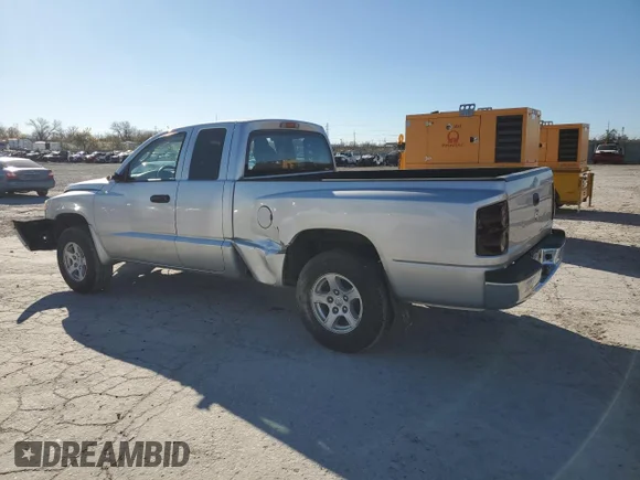 ✅ 2006 Dodge Dakota SLT • VIN: 1D7HE42K16S665910 • Лот: 81631184. Опубліковано раніше на Copart з пробігом 103 391 миль. Безкоштовний доступ до архіву аукціонних продажів зі США та докладний звіт про історію автомобіля на DreamBid. Зображення 2.