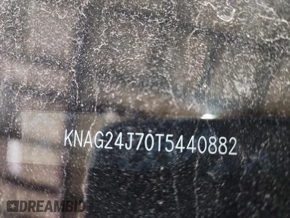 ✅ 2026 Kia K5 LXS • VIN: KNAG24J70T5440882 • Lot: 78525485. Wystawiony na Copart z przebiegiem 2 557 mil. Bezpłatny archiwum sprzedaży aukcyjnych z USA i szczegółowy raport historii pojazdu na DreamBid. Zdjęcie 12.