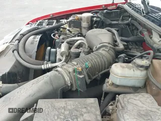 ✅ 1999 Chevrolet Blazer LS • VIN: 1GNDT13W0X2206472 • Lot: 43134075. Wystawiony na IAAI z przebiegiem 240 454 mil. Bezpłatny archiwum sprzedaży aukcyjnych z USA i szczegółowy raport historii pojazdu na DreamBid. Zdjęcie 12.