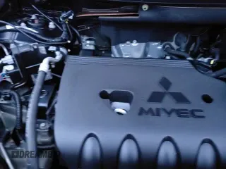 ✅ 2019 Mitsubishi Outlander SE • VIN: JA4AD3A33KZ051861 • Lot: 91897085. Wystawiony na Copart z przebiegiem 141 166 mil. Bezpłatny archiwum sprzedaży aukcyjnych z USA i szczegółowy raport historii pojazdu na DreamBid. Zdjęcie 14.