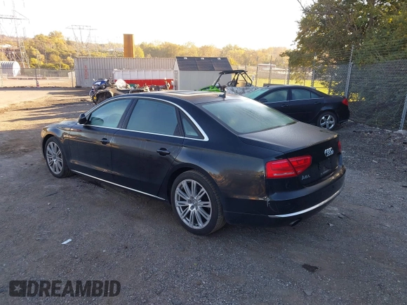 ✅ 2013 Audi A8 3.0L • VIN: WAURGAFD5DN000519 • Lot: 43538673. Wystawiony na IAAI z przebiegiem 140 977 mil. Bezpłatny archiwum sprzedaży aukcyjnych z USA i szczegółowy raport historii pojazdu na DreamBid. Zdjęcie 3.